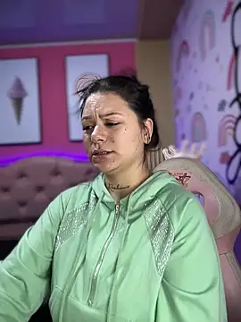 Megaan  More online show from 11/01/25, 02:57