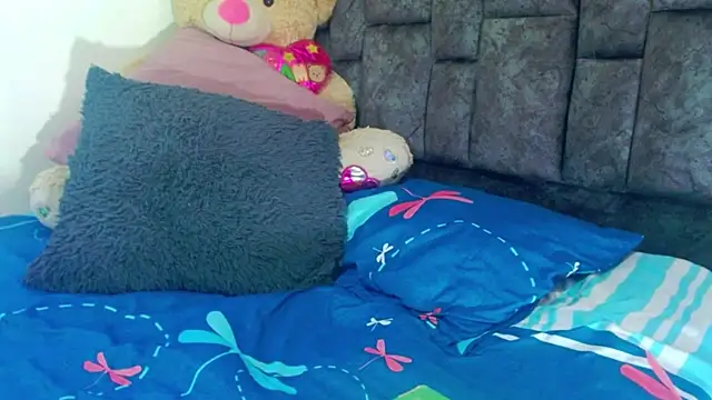 Charlotte Landry   online show from 12/16/25, 06:46