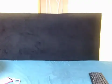 Freaky-Nicky18 online show from 11/26/25, 06:25