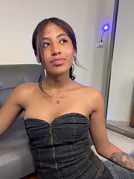 Snapshot of Deysha_Garcias chatting on 11/22/25, 06:23 Deysha Garcias online show from 11/22/25, 06:23