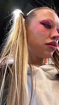 Sugar Pop online show from 09/23/25, 02:20