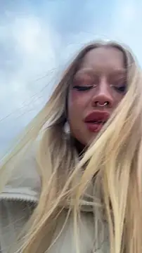 Sugar Pop online show from 10/09/25, 02:26