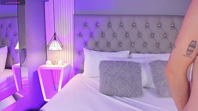 LunaBloomn online show from 02/18/26, 04:58