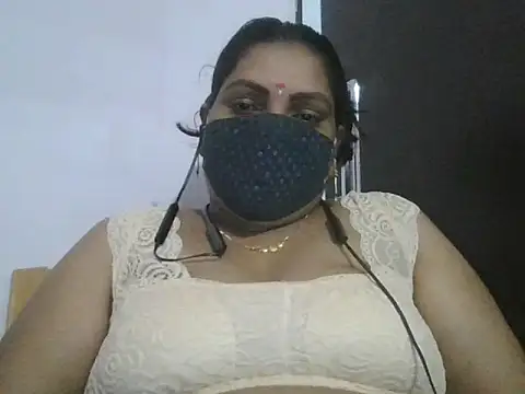 Snapshot of Nisha-telugu chatting on 09/25/25, 06:55 Nisha-telugu online show from 09/25/25, 06:55