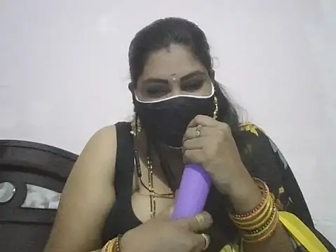 Snapshot of Nisha-telugu chatting on 10/09/25, 06:06 Nisha-telugu online show from 10/09/25, 06:06