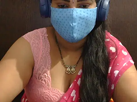 Snapshot of Nisha-telugu chatting on 11/09/25, 04:16 Nisha-telugu online show from 11/09/25, 04:16