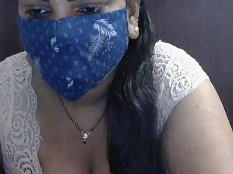 Snapshot of Nisha-telugu chatting on 11/27/25, 09:39 Nisha-telugu online show from 11/27/25, 09:39