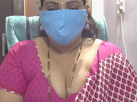 Snapshot of Nisha-telugu chatting on 12/22/25, 05:21 Nisha-telugu online show from 12/22/25, 05:21