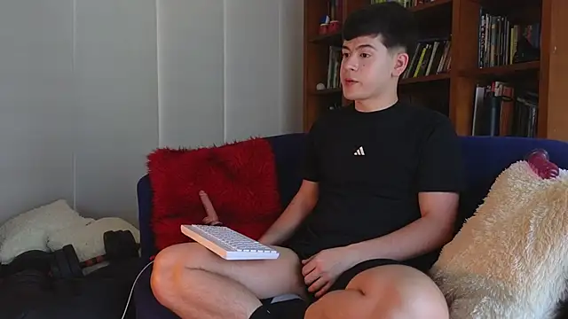 tightncuteass online show from 04/15/26, 05:09