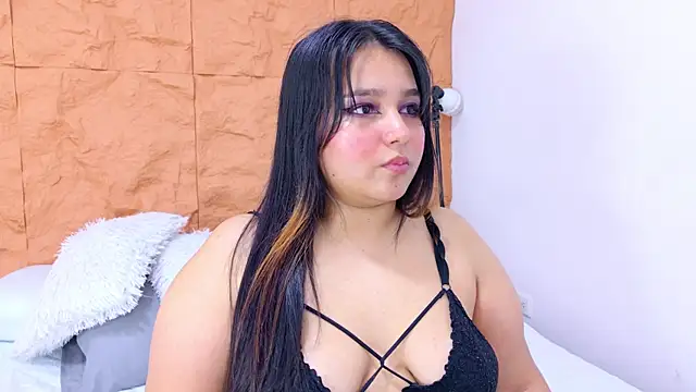 IvannaaVega online show from 05/24/26, 05:01