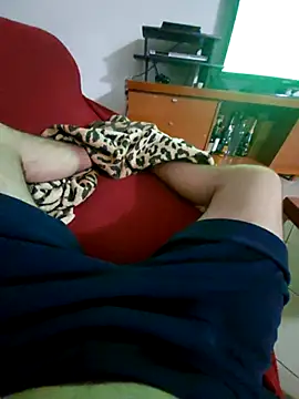 Snapshot of Ara29 chatting on 11/04/25, 09:58 Ara29 online show from 11/04/25, 09:58