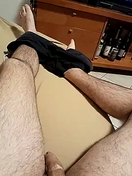 Snapshot of Ara29 chatting on 11/23/25, 07:02 Ara29 online show from 11/23/25, 07:02