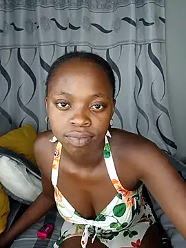 Snapshot of BlackberriesXxx chatting on 10/13/25, 07:25 BlackberriesXxx online show from 10/13/25, 07:25