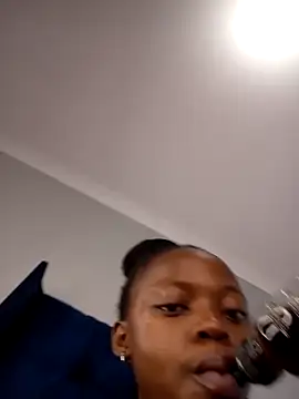 Snapshot of BlackberriesXxx chatting on 02/01/26, 01:09 BlackberriesXxx online show from 02/01/26, 01:09