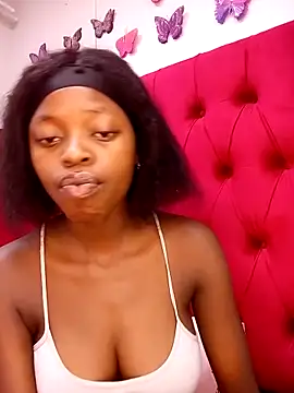 Snapshot of BlackberriesXxx chatting on 02/15/26, 02:47 BlackberriesXxx online show from 02/15/26, 02:47