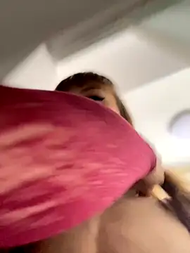 BabyBee  online show from 09/24/25, 06:17