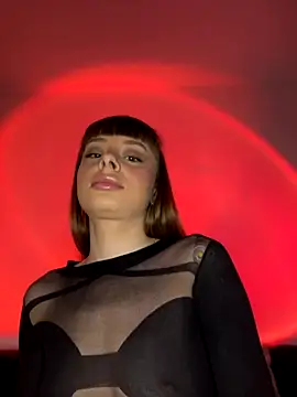 BabyBee  online show from 11/20/25, 07:13