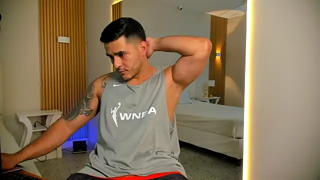 Snapshot of big-tyler chatting on 01/17/26, 06:11 big-tyler online show from 01/17/26, 06:11