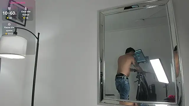 Snapshot of big-tyler chatting on 02/18/26, 08:05 big-tyler online show from 02/18/26, 08:05