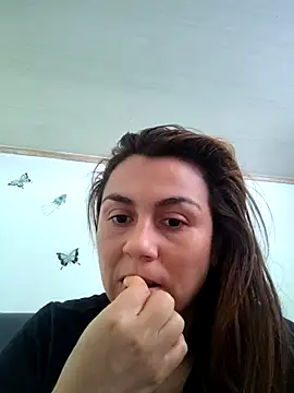 Snapshot of vanessa-titisM chatting on 05/01/26, 05:06 vanessa-titisM online show from 05/01/26, 05:06