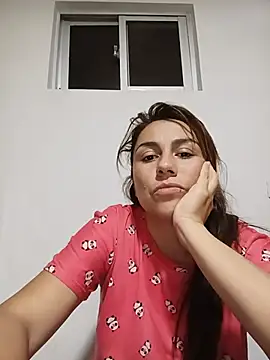 Snapshot of vanessa-titisM chatting on 07/23/26, 01:58 vanessa-titisM online show from 07/23/26, 01:58