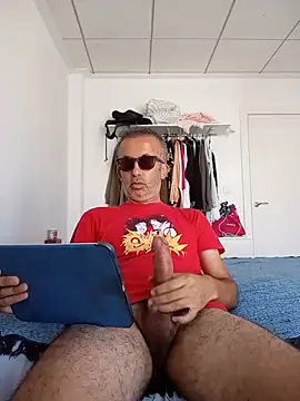Snapshot of EmilioTaladdro chatting on 07/03/26, 11:05 EmilioTaladdro online show from 07/03/26, 11:05
