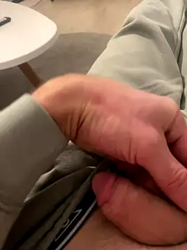 Snapshot of Milike_93 chatting on 10/17/25, 10:12 Milike 93 online show from 10/17/25, 10:12