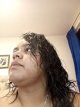 Snapshot of Anabelle_00_ chatting on 10/21/25, 03:29 Anabelle 00 online show from 10/21/25, 03:29