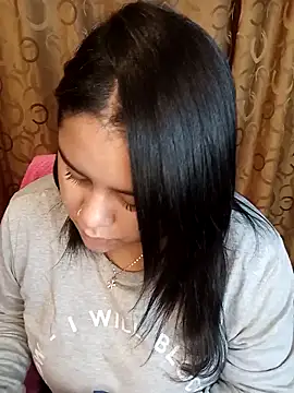 Snapshot of Anabelle_00_ chatting on 11/03/25, 03:52 Anabelle 00 online show from 11/03/25, 03:52