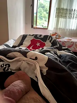 Snapshot of LAZ3R1 chatting on 10/16/25, 10:38 LAZ3R1 online show from 10/16/25, 10:38