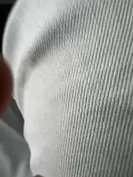 Snapshot of LAZ3R1 chatting on 10/23/25, 10:25 LAZ3R1 online show from 10/23/25, 10:25