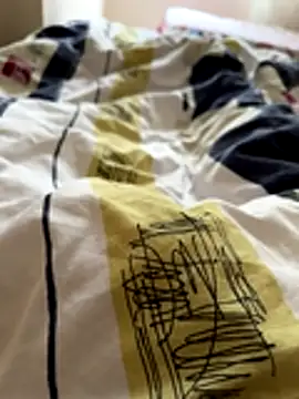 Snapshot of LAZ3R1 chatting on 10/26/25, 10:54 LAZ3R1 online show from 10/26/25, 10:54