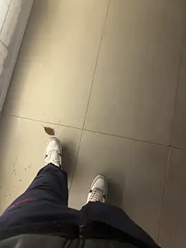 Snapshot of LAZ3R1 chatting on 11/15/25, 03:19 LAZ3R1 online show from 11/15/25, 03:19