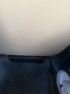 Snapshot of LAZ3R1 chatting on 11/17/25, 01:39 LAZ3R1 online show from 11/17/25, 01:39