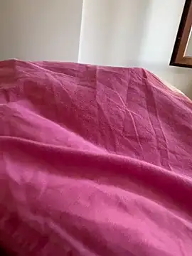 Snapshot of LAZ3R1 chatting on 11/21/25, 07:51 LAZ3R1 online show from 11/21/25, 07:51