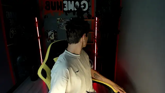 Snapshot of JonnyDarka chatting on 09/26/25, 11:03 JonnyDarka online show from 09/26/25, 11:03