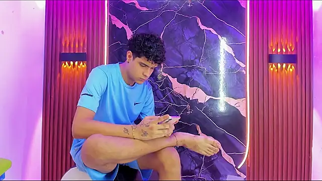 Lucky boys  X online show from 04/12/26, 03:17