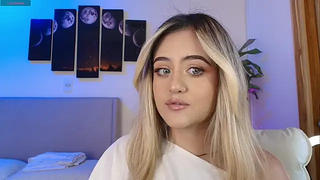 MaryMoon  online show from 03/22/26, 07:17