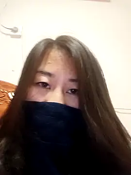 Snapshot of luy-xinh02 chatting on 12/03/25, 02:59 luy-xinh02 online show from 12/03/25, 02:59