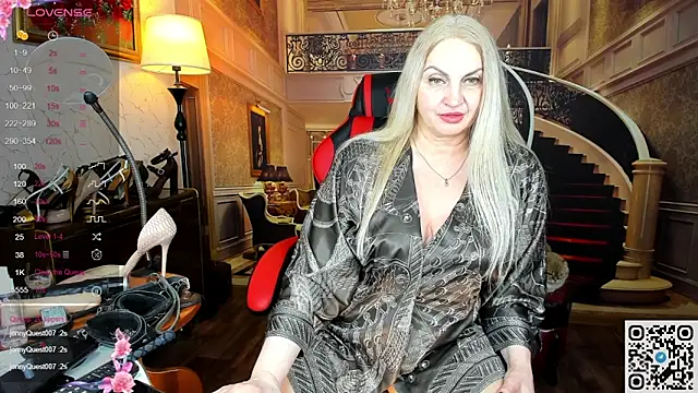 Nina Devillle online show from 05/18/26, 04:07