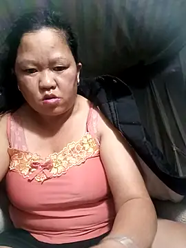 Snapshot of riso-00 chatting on 11/02/25, 10:56 riso-00 online show from 11/02/25, 10:56