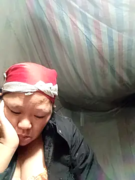 Snapshot of riso-00 chatting on 11/03/25, 11:00 riso-00 online show from 11/03/25, 11:00