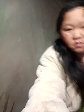 Snapshot of riso-00 chatting on 12/01/25, 11:32 riso-00 online show from 12/01/25, 11:32