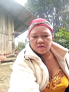 Snapshot of riso-00 chatting on 12/16/25, 02:49 riso-00 online show from 12/16/25, 02:49