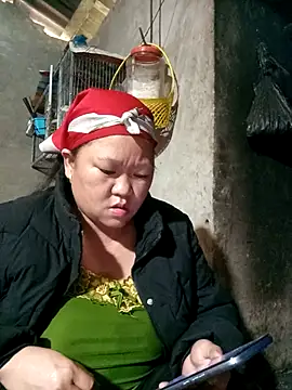 Snapshot of riso-00 chatting on 01/08/26, 01:52 riso-00 online show from 01/08/26, 01:52