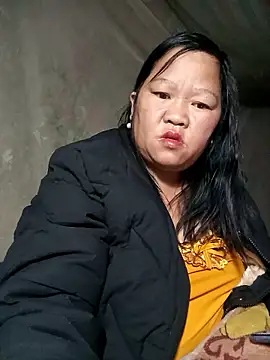 Snapshot of riso-00 chatting on 01/12/26, 09:31 riso-00 online show from 01/12/26, 09:31