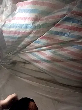 Snapshot of riso-00 chatting on 02/08/26, 12:30 riso-00 online show from 02/08/26, 12:30