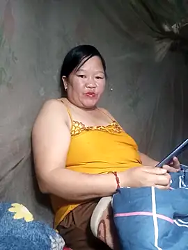 Snapshot of riso-00 chatting on 02/13/26, 03:35 riso-00 online show from 02/13/26, 03:35