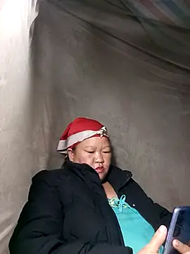 Snapshot of riso-00 chatting on 02/20/26, 11:27 riso-00 online show from 02/20/26, 11:27