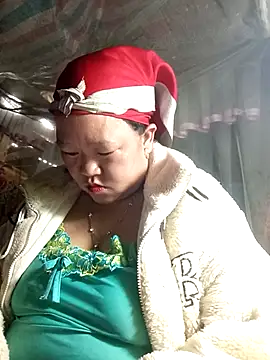 Snapshot of riso-00 chatting on 03/05/26, 07:15 riso-00 online show from 03/05/26, 07:15